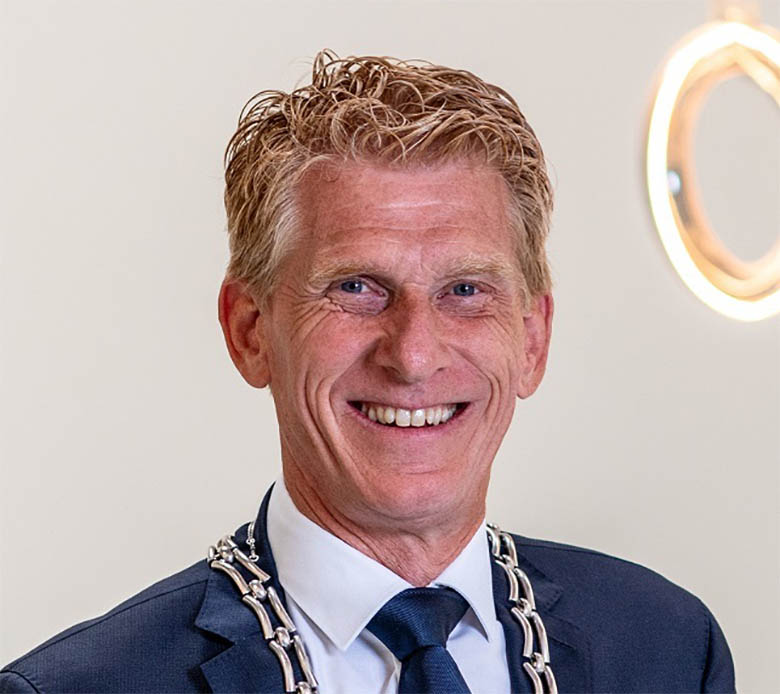 Marnix Bakermans gestart als waarnemend burgemeester in Zaltbommel 