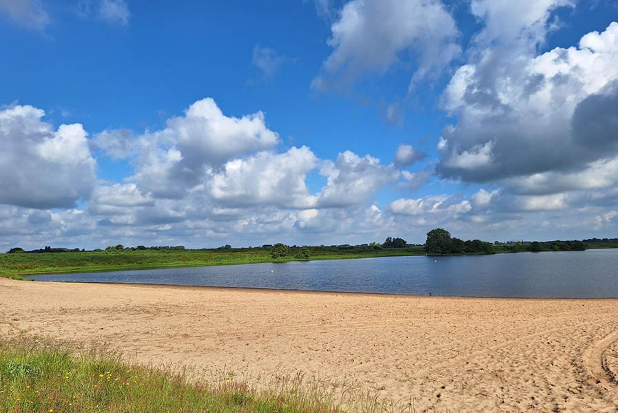 Blauwalg aangetroffen bij Strandbad Well