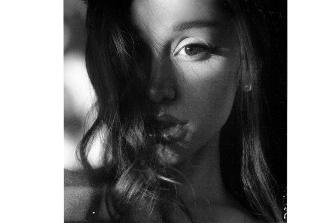 Flitsfeitje: Ariana Grande - Hate That I Made You Love Me