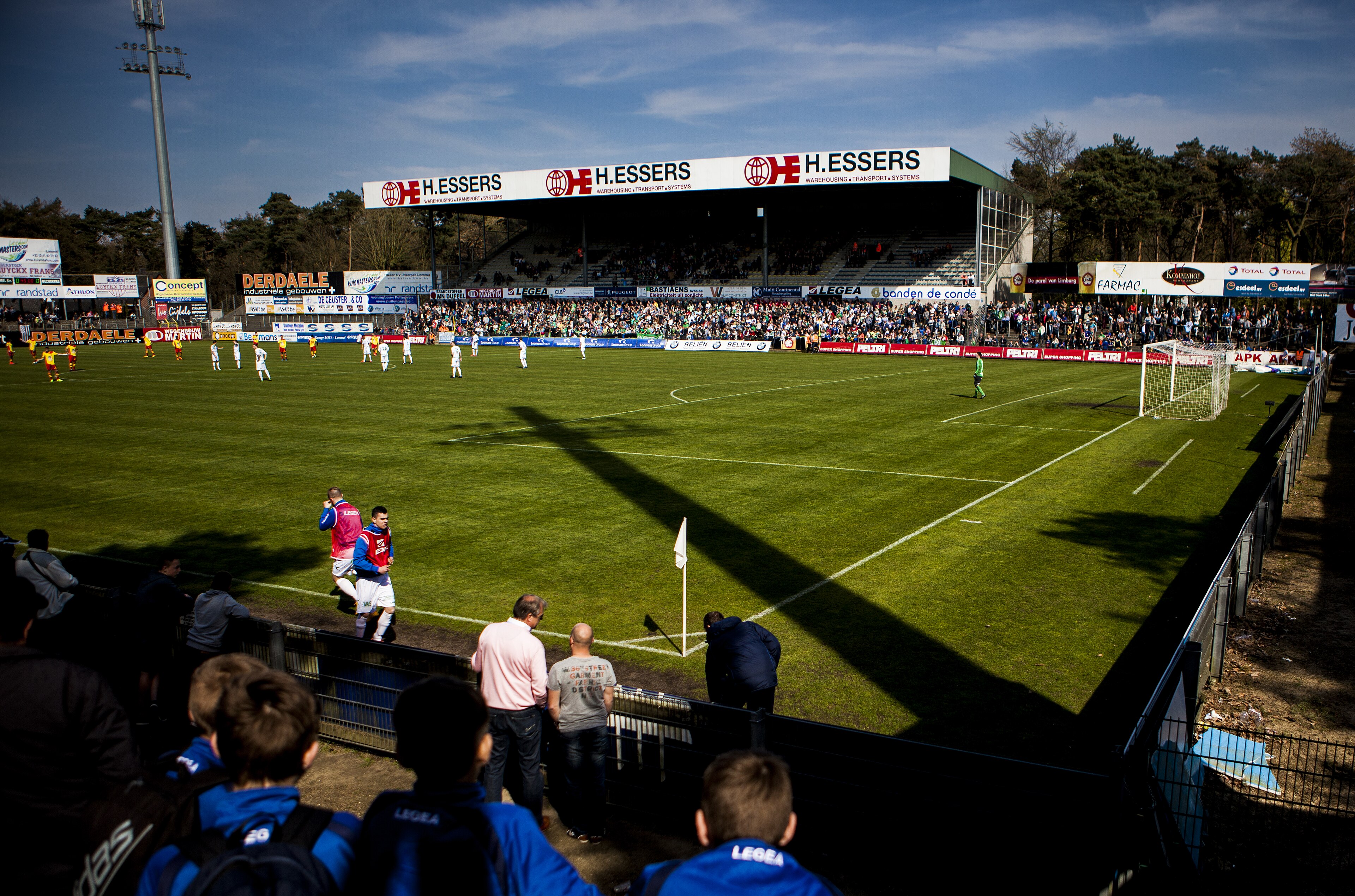 Lommel biedt excuses aan voor lange wachtrijen tegen Club Brugge